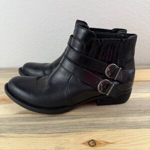 Born Black Booties Ankle Straps Size 7